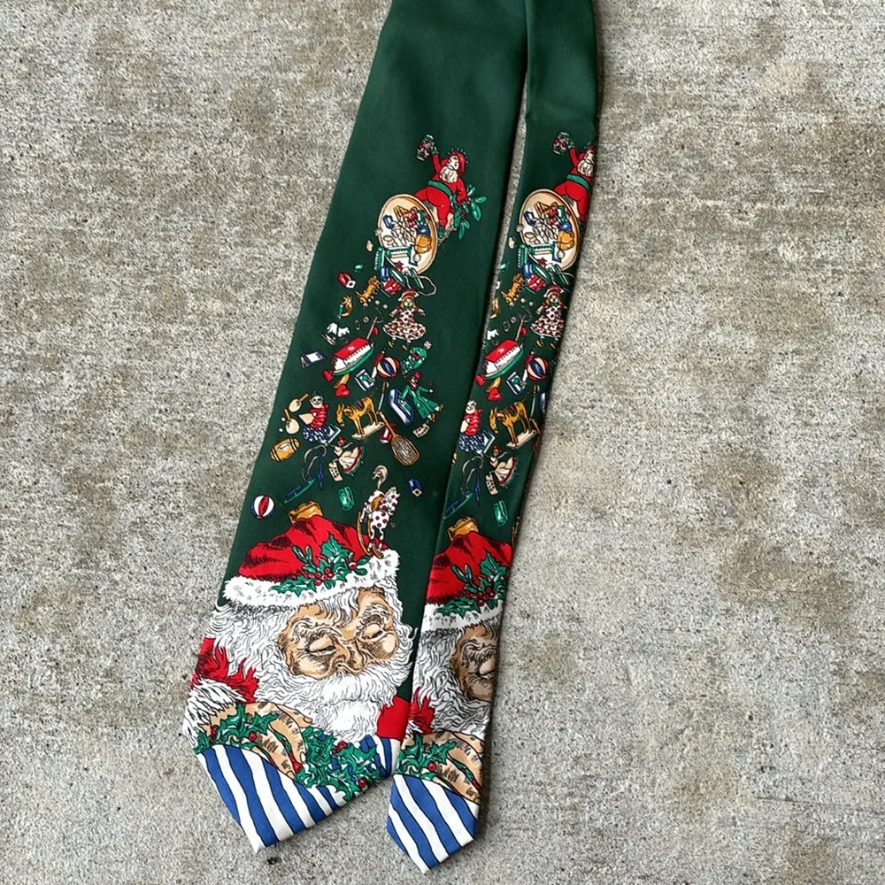 Wright and Co., Silk Santa Tie